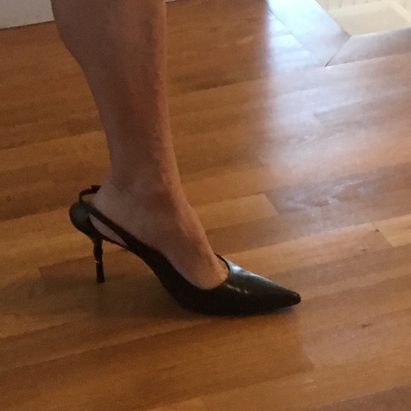 COPY - Gucci Heals!! 😍 - Picture 6 of 7